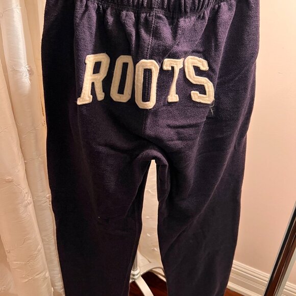 ROOTS Purple Sweatpants - Picture 4 of 4